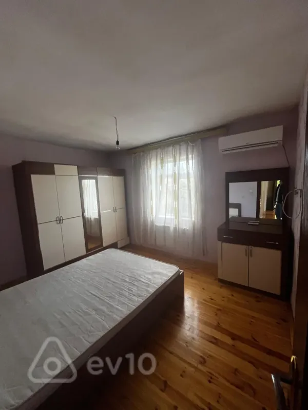 Kirayə verilir 3 otaqlı həyət evi 100 m²