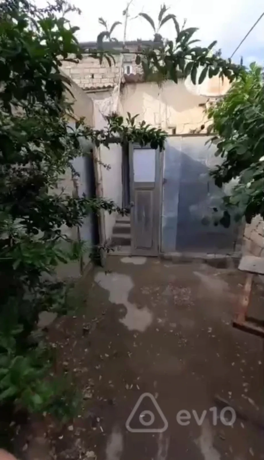 Kirayə verilir 2 otaqlı həyət evi 40 m²