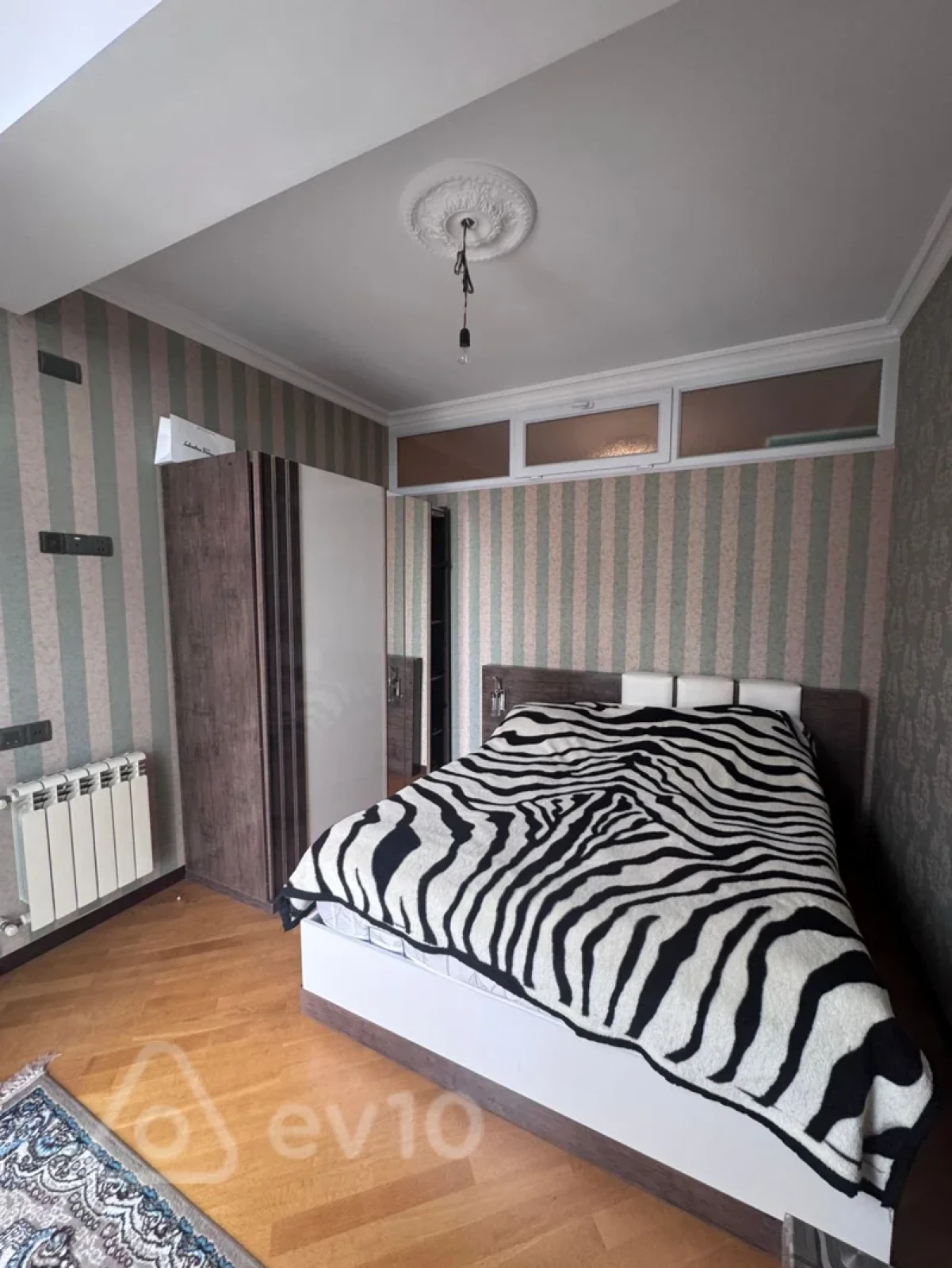 Kirayə verilir 3 otaqlı yeni tikili 91 m²