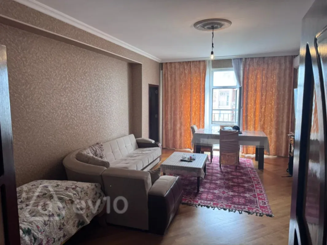 Kirayə verilir 3 otaqlı yeni tikili 91 m²