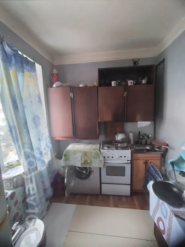 Satılır 2 otaqlı köhnə tikili 50 m²
