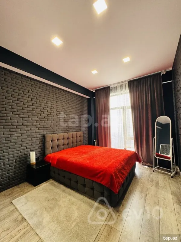 Kirayə verilir 2 otaqlı yeni tikili 90 m²