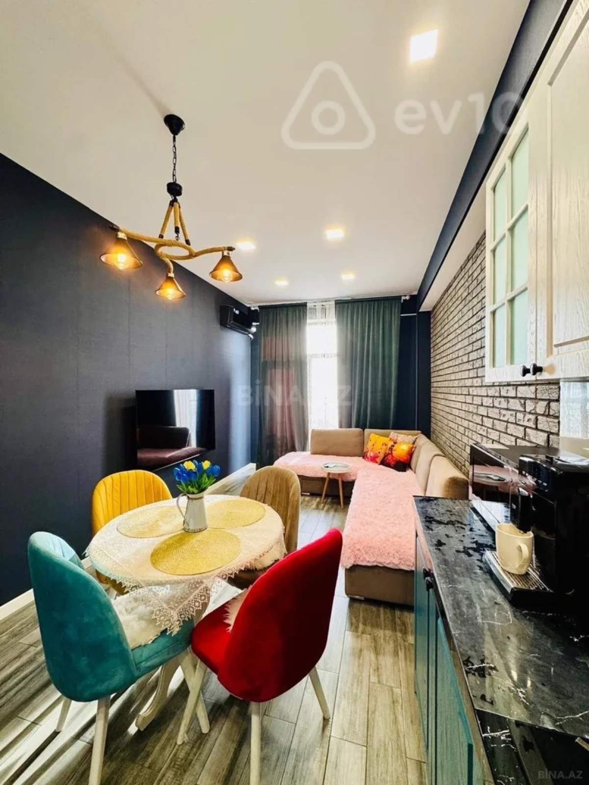 Kirayə verilir 2 otaqlı yeni tikili 90 m²