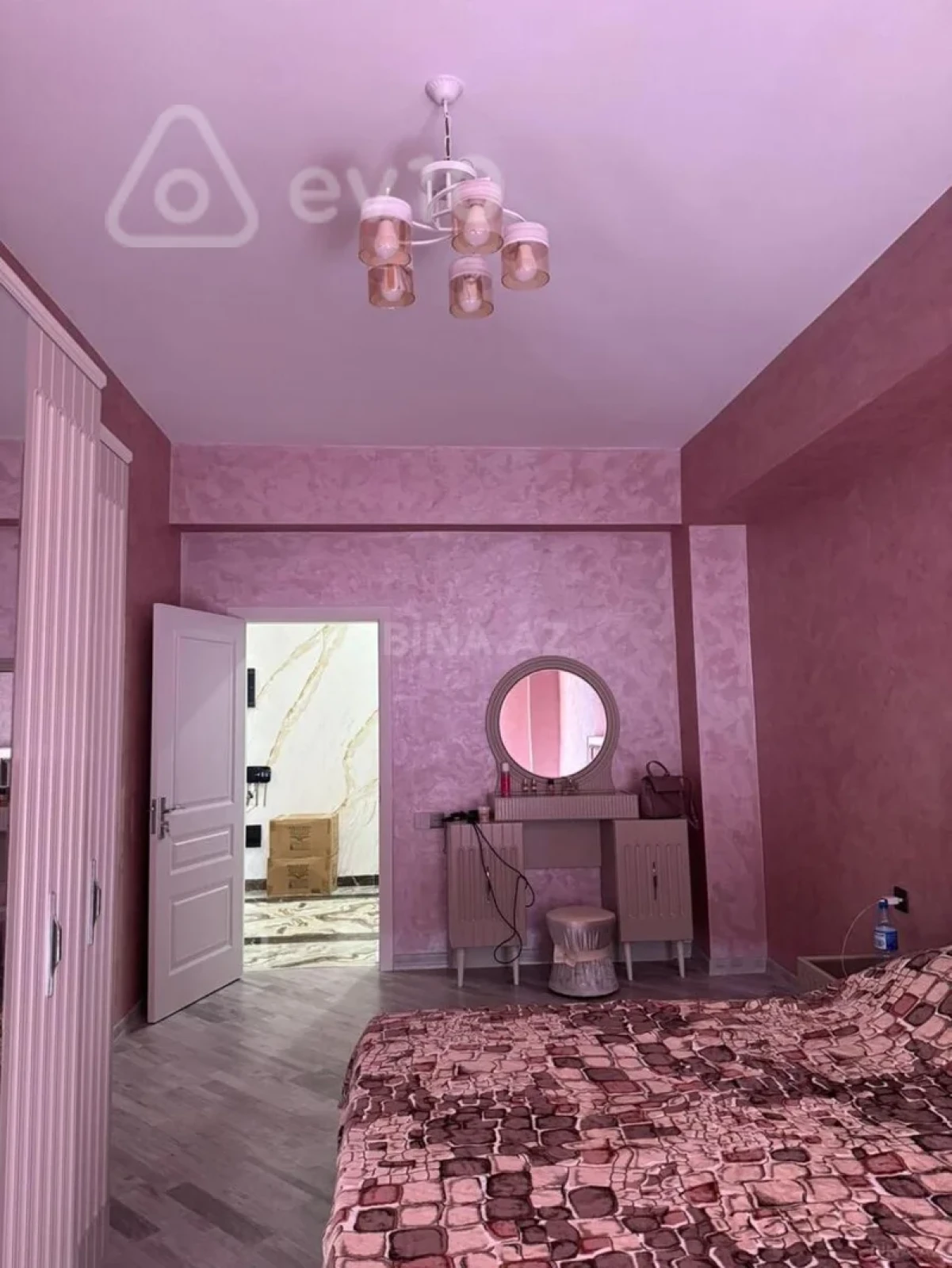 Kirayə verilir 3 otaqlı yeni tikili 100 m²