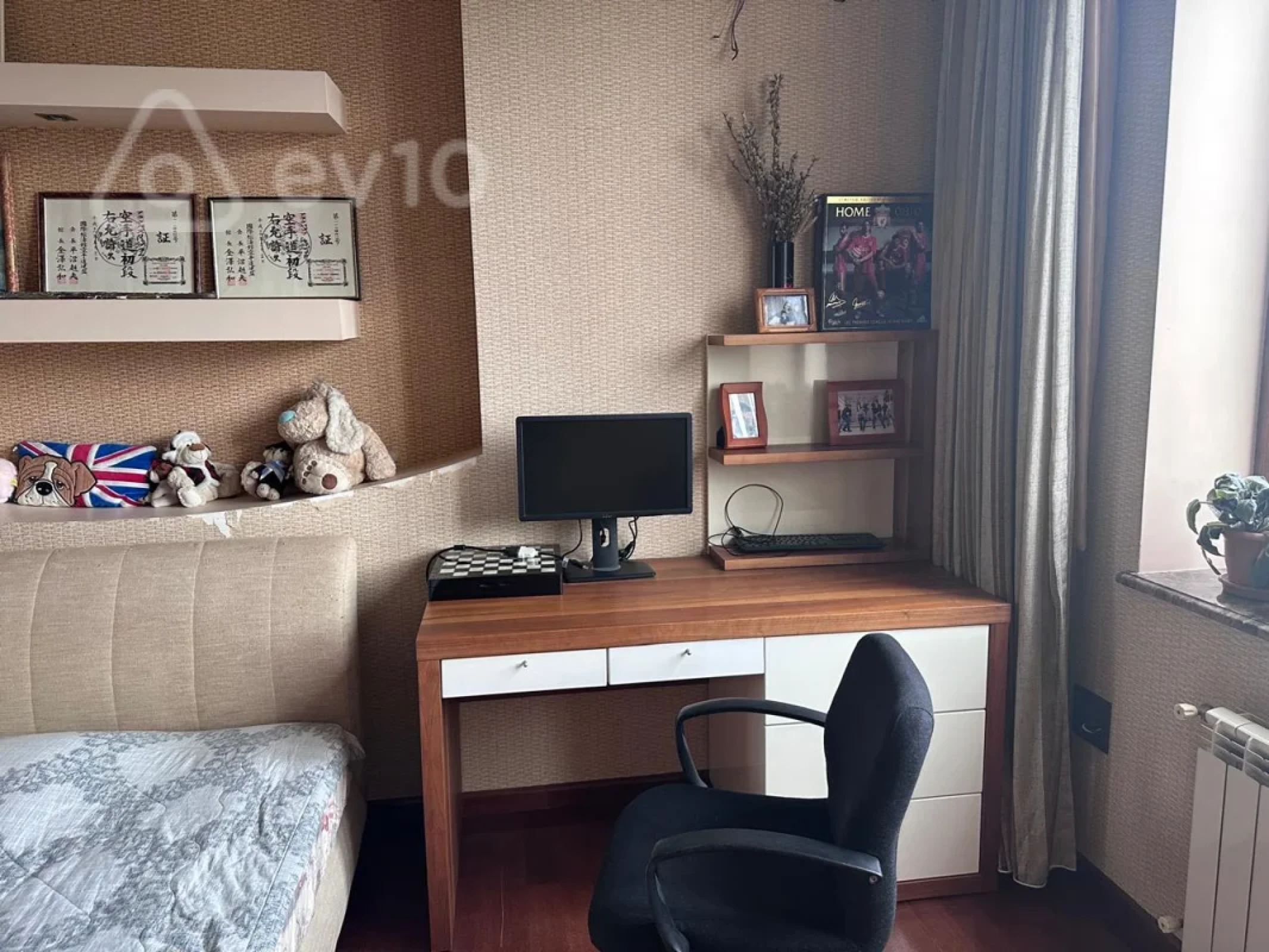 Kirayə verilir 8 otaqlı yeni tikili 400 m²