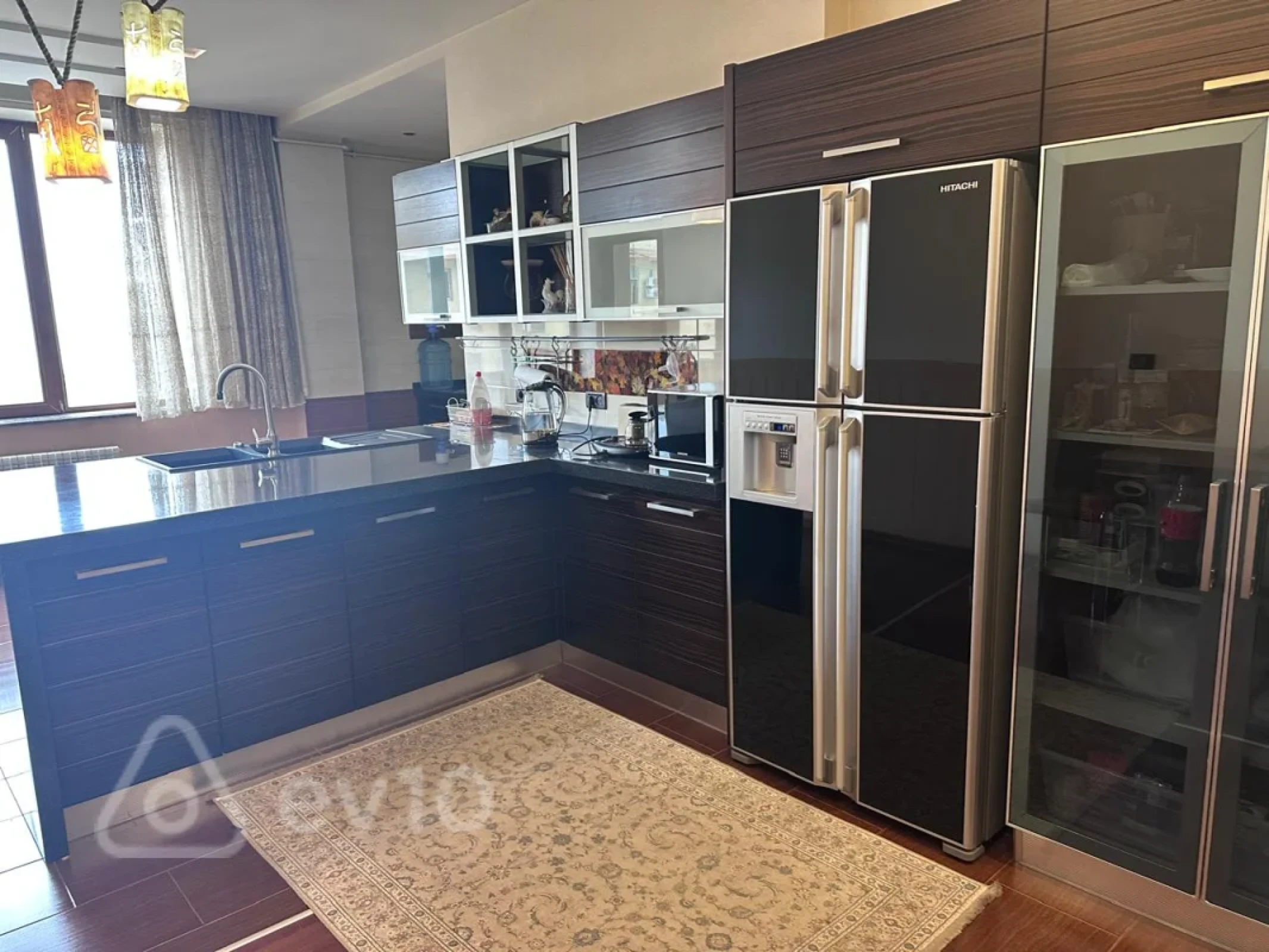 Kirayə verilir 8 otaqlı yeni tikili 400 m²