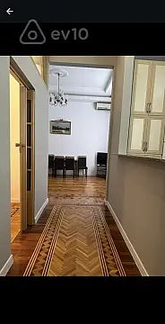 Kirayə verilir 2 otaqlı köhnə tikili 48 m²