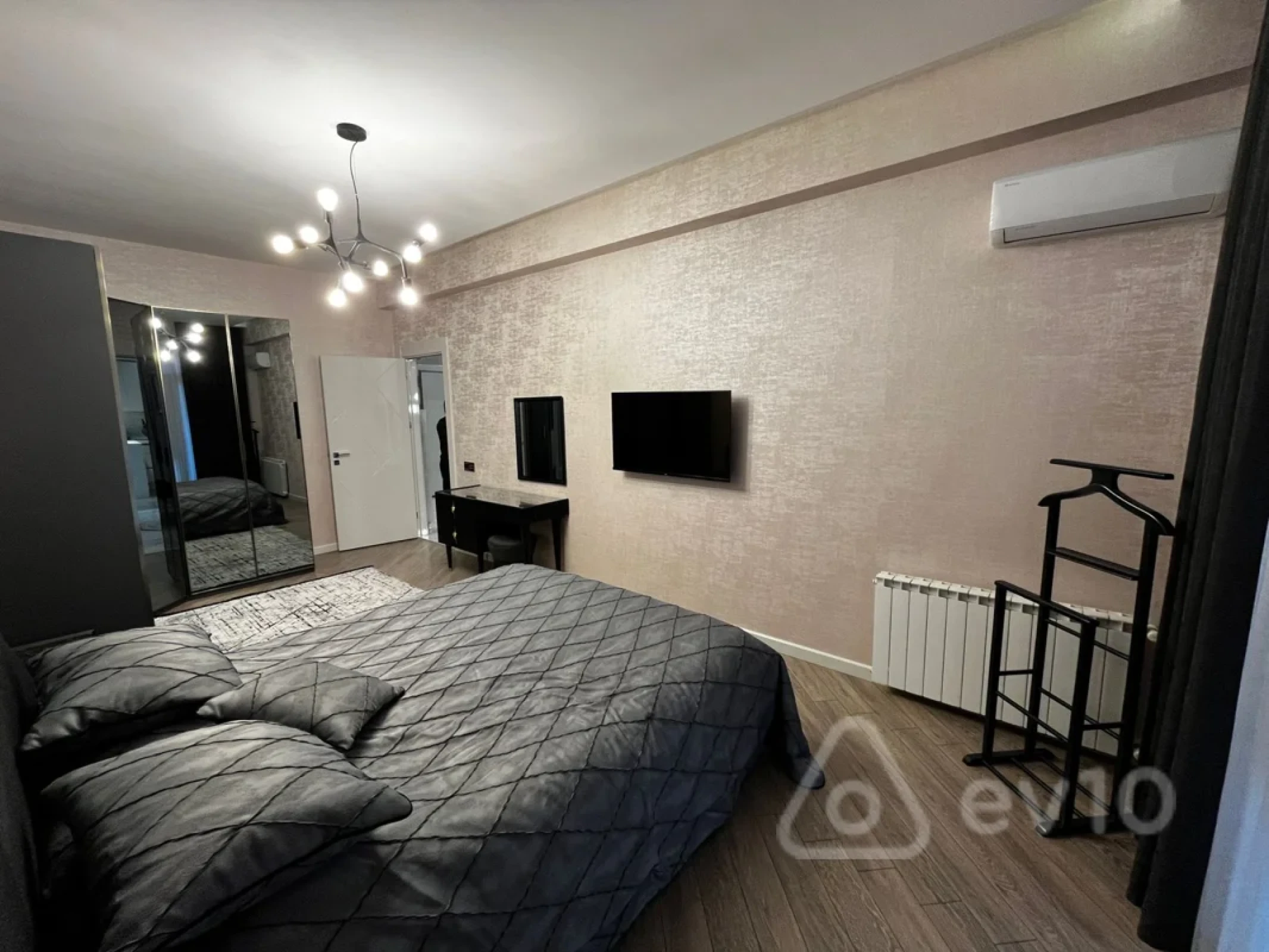 Kirayə verilir 3 otaqlı yeni tikili 110 m²