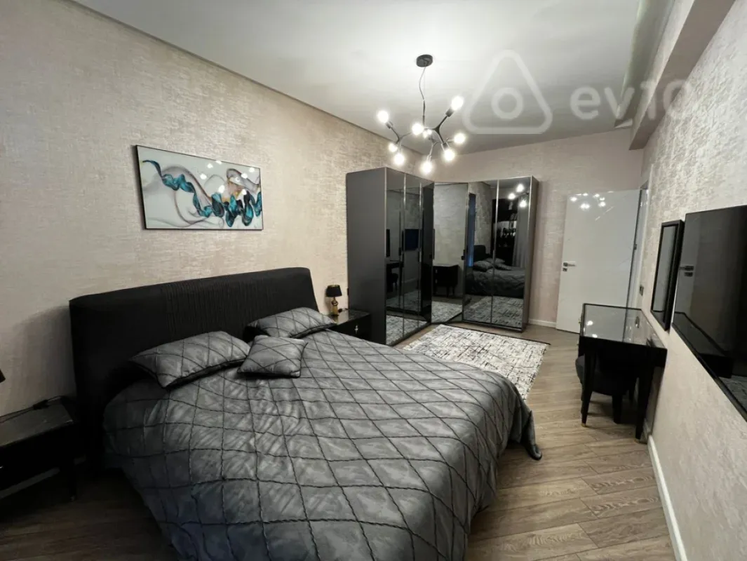 Kirayə verilir 3 otaqlı yeni tikili 110 m²