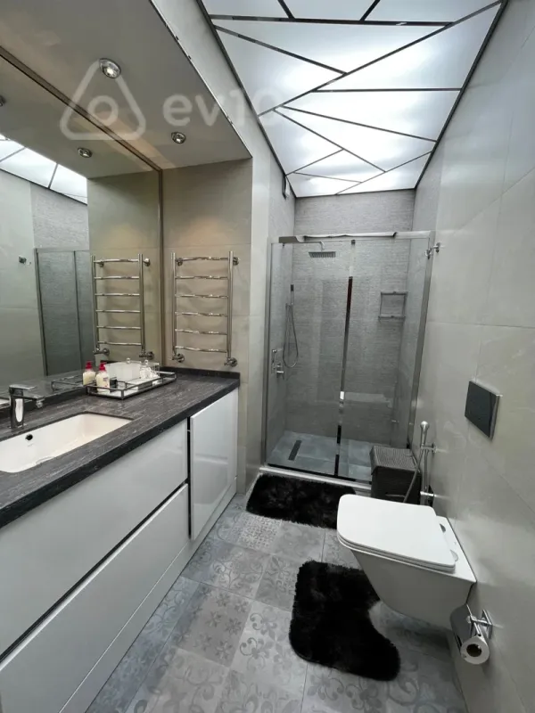 Kirayə verilir 3 otaqlı yeni tikili 110 m²