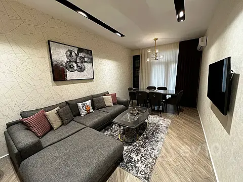 Kirayə verilir 3 otaqlı yeni tikili 110 m²
