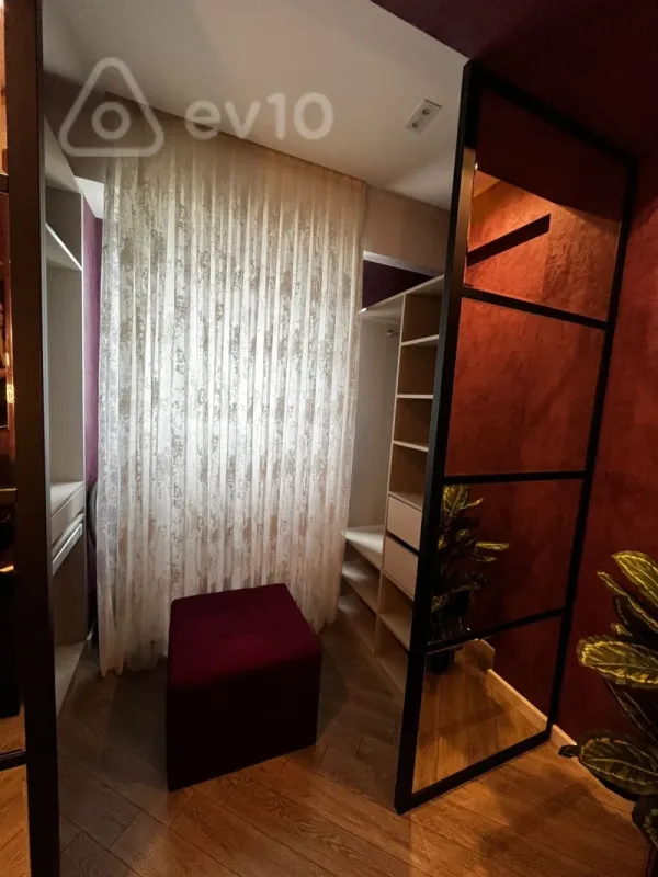 Kirayə verilir 3 otaqlı yeni tikili 110 m²