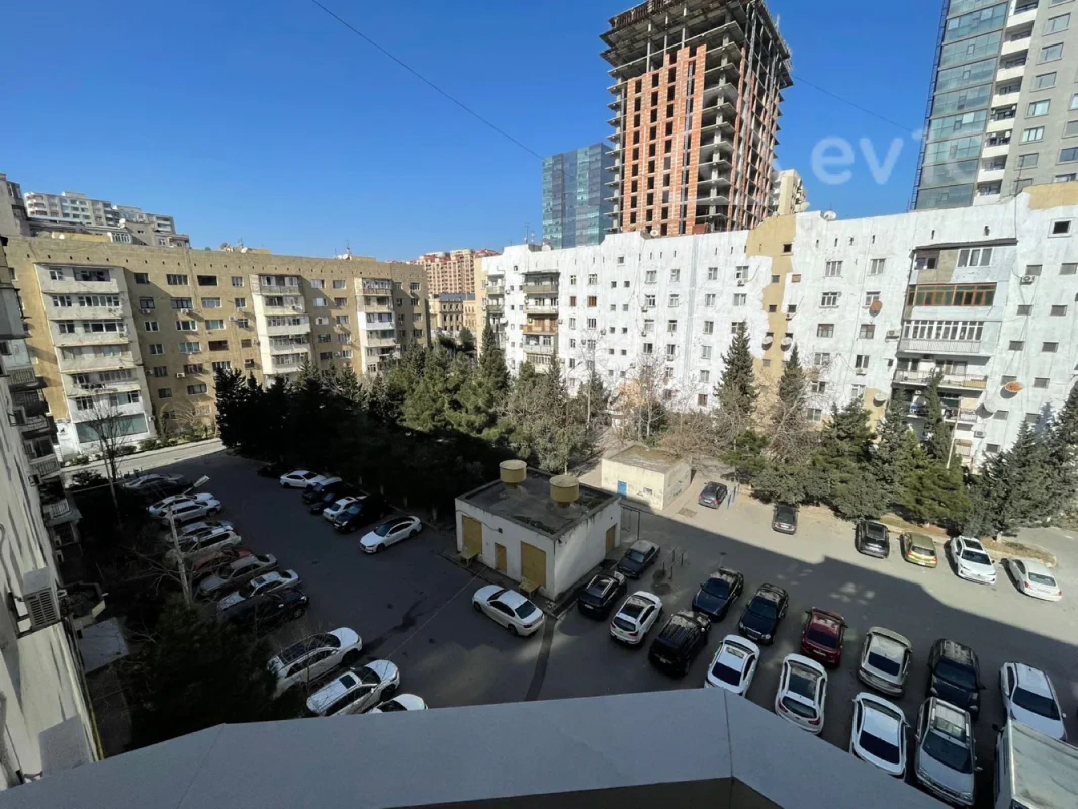 Kirayə verilir 4 otaqlı yeni tikili 110 m²