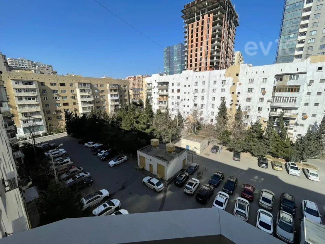 Kirayə verilir 4 otaqlı yeni tikili 110 m²