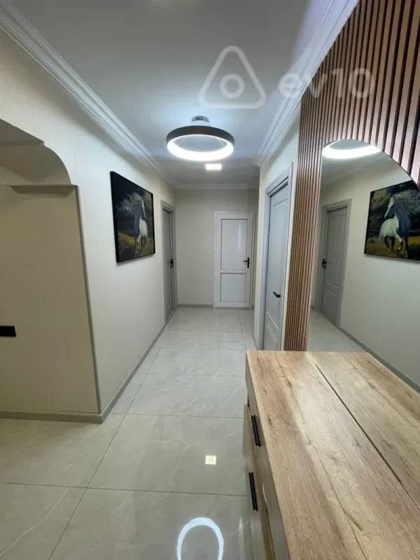 Kirayə verilir 4 otaqlı yeni tikili 110 m²