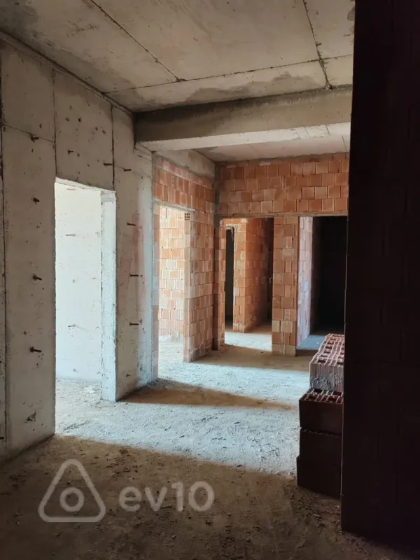 Satılır 3 otaqlı yeni tikili 143 m²