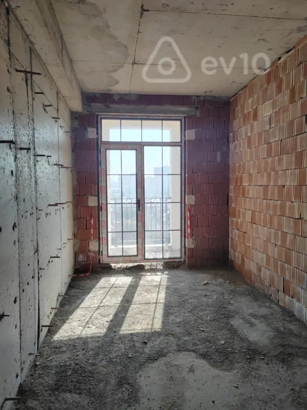 Satılır 3 otaqlı yeni tikili 143 m²