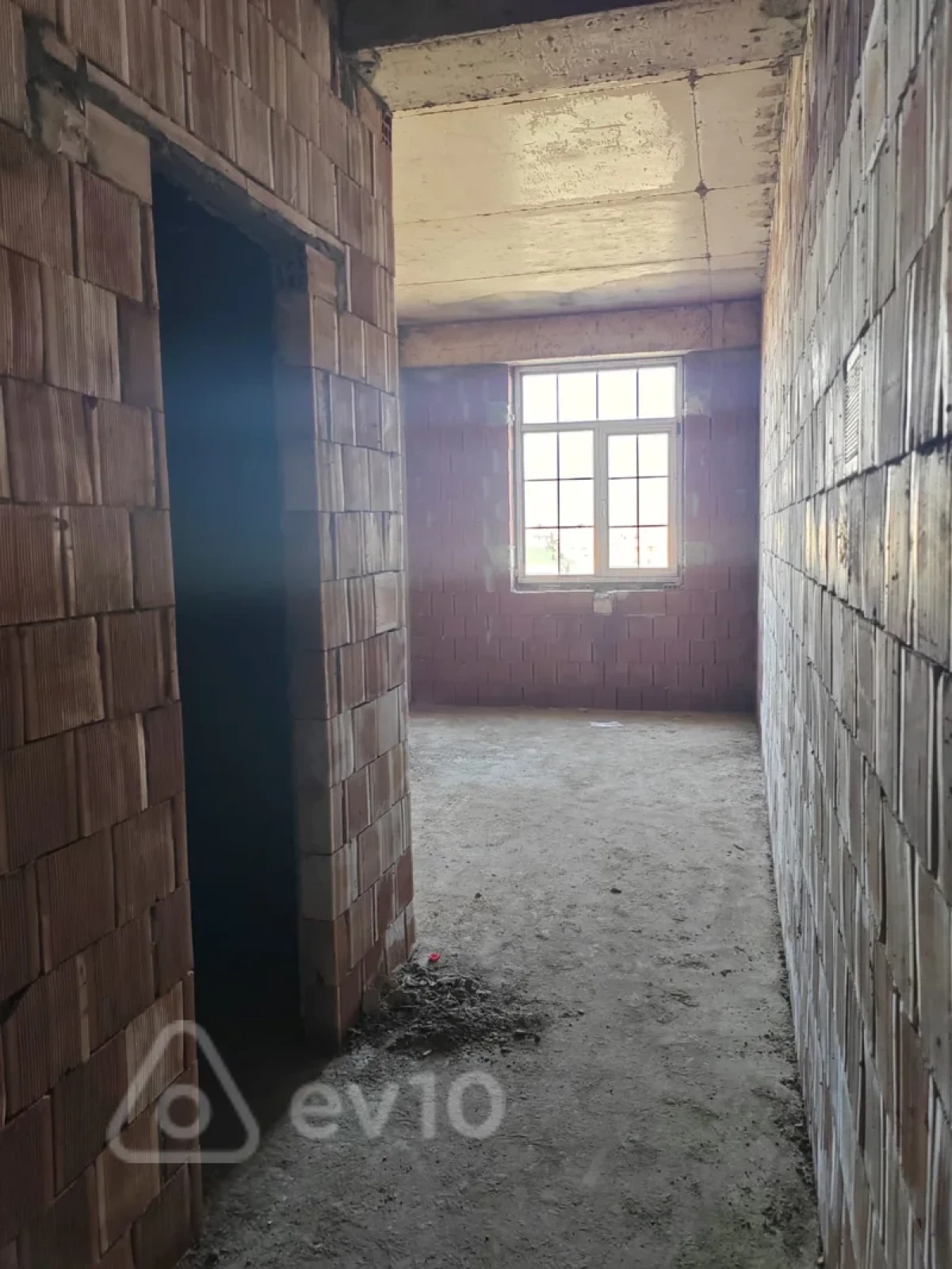 Satılır 3 otaqlı yeni tikili 143 m²