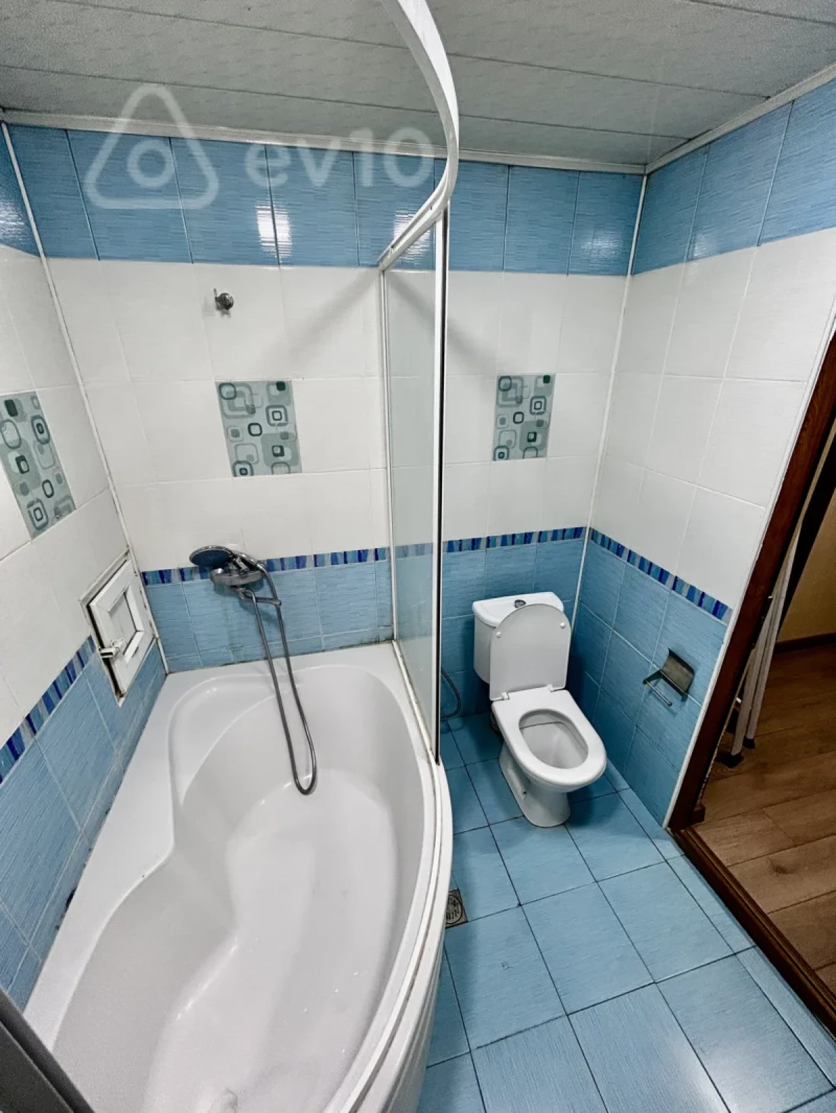 Kirayə verilir 2 otaqlı yeni tikili 105 m²