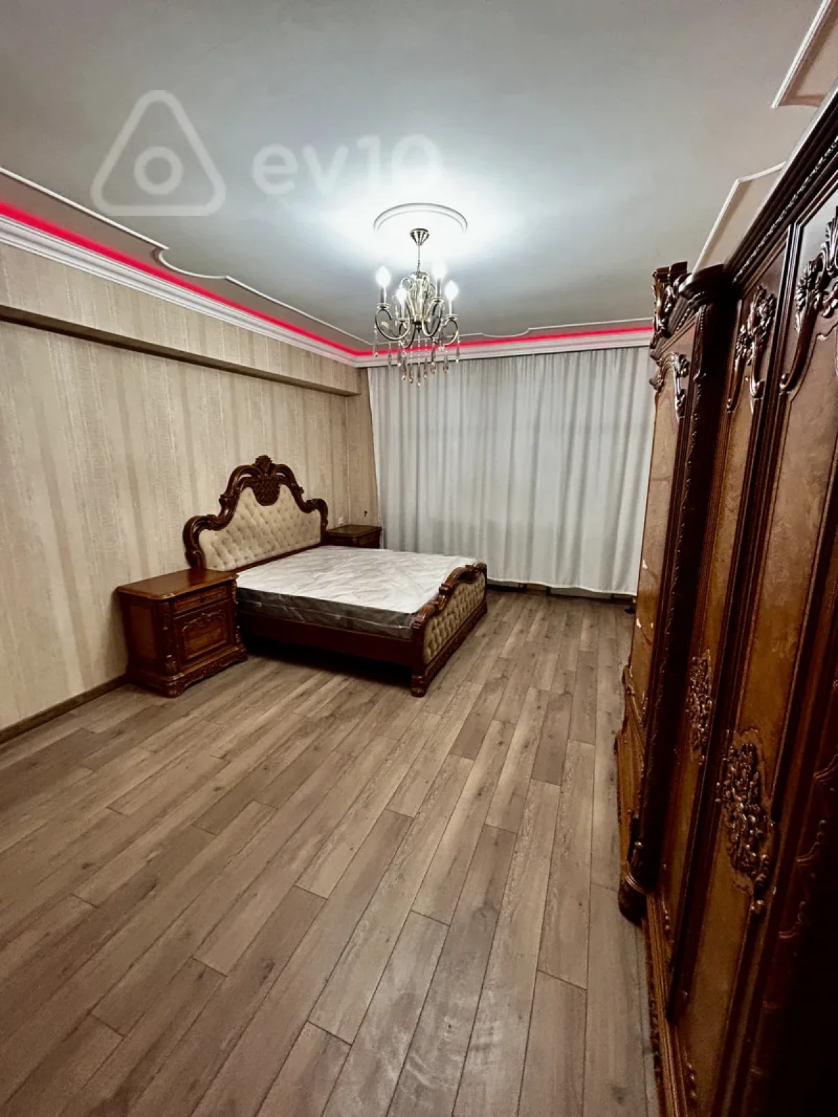 Kirayə verilir 2 otaqlı yeni tikili 105 m²