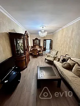 Kirayə verilir 2 otaqlı yeni tikili 105 m²