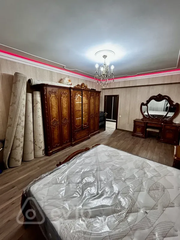 Kirayə verilir 2 otaqlı yeni tikili 105 m²