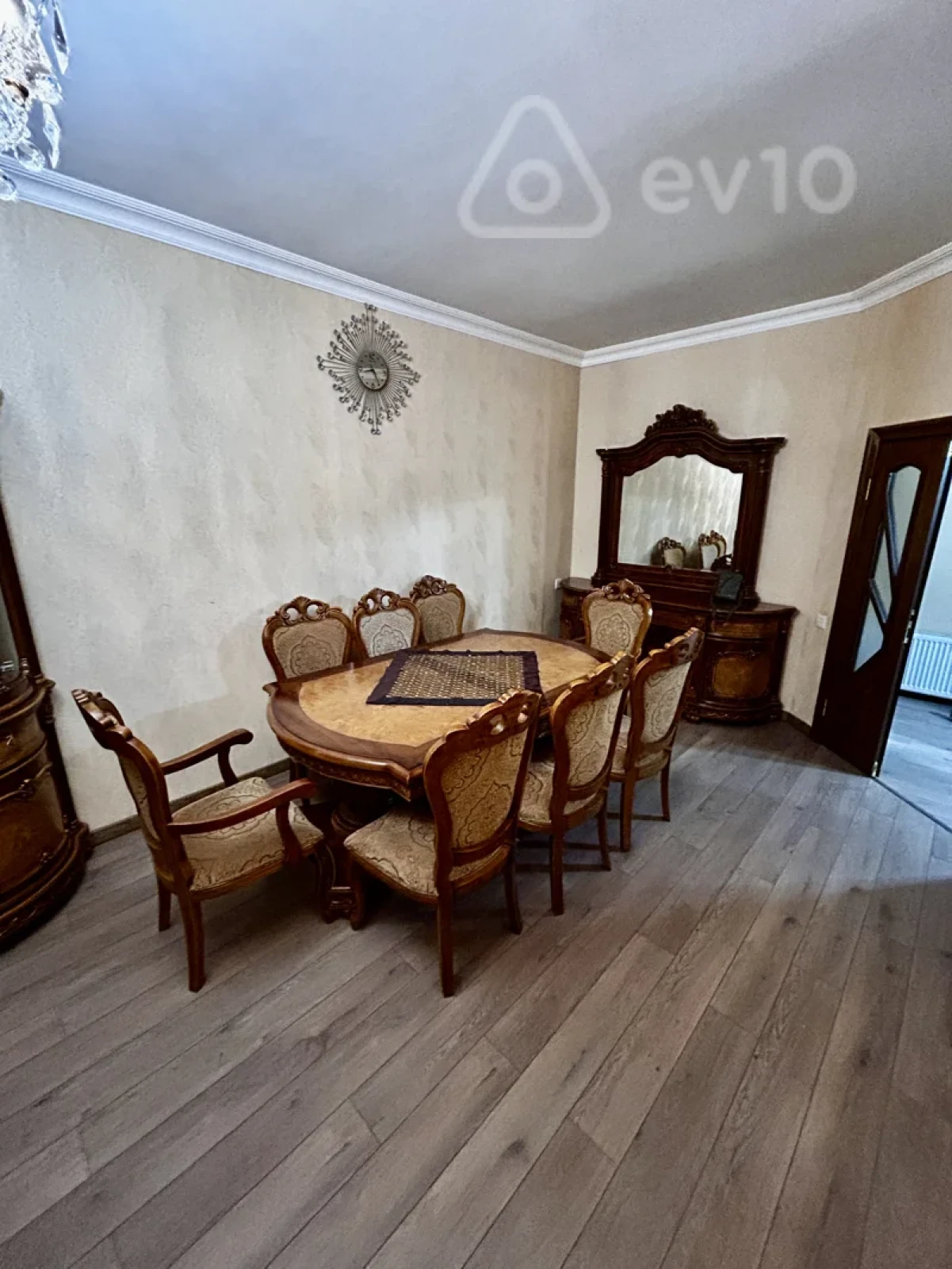 Kirayə verilir 2 otaqlı yeni tikili 105 m²