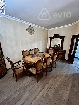 Kirayə verilir 2 otaqlı yeni tikili 105 m²