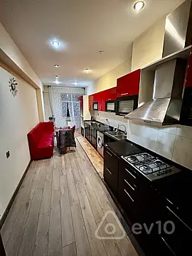 Kirayə verilir 2 otaqlı yeni tikili 105 m²