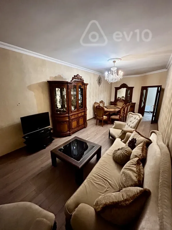 Kirayə verilir 2 otaqlı yeni tikili 105 m²