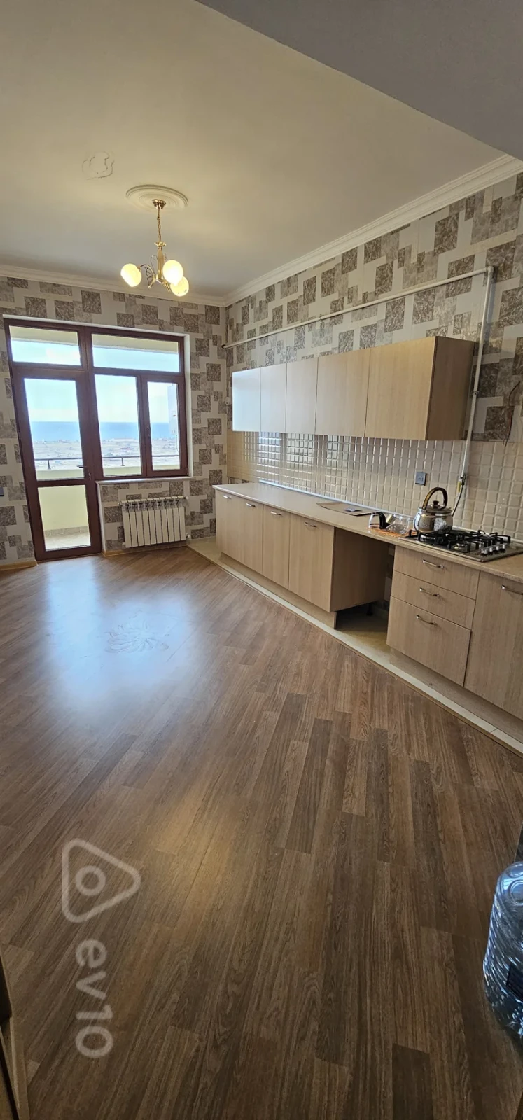 Satılır 2 otaqlı yeni tikili 102 m²