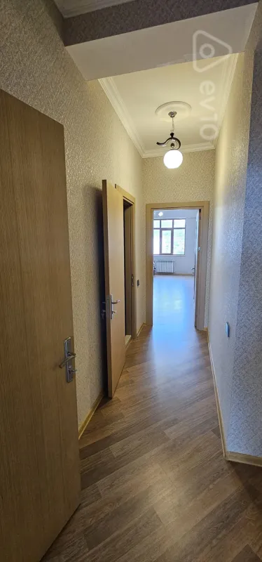 Satılır 2 otaqlı yeni tikili 102 m²