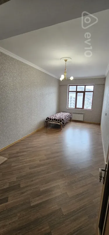 Satılır 2 otaqlı yeni tikili 102 m²