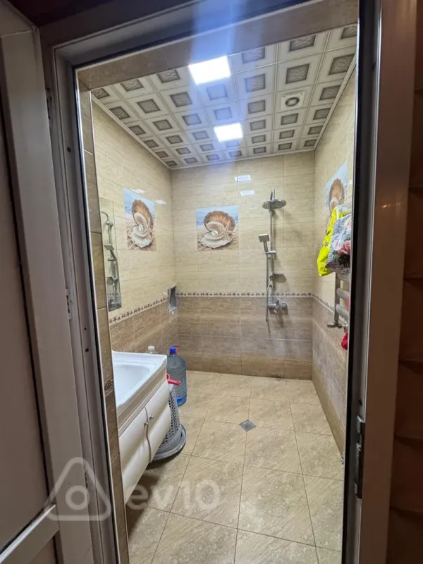 Kirayə verilir 2 otaqlı yeni tikili 87 m²