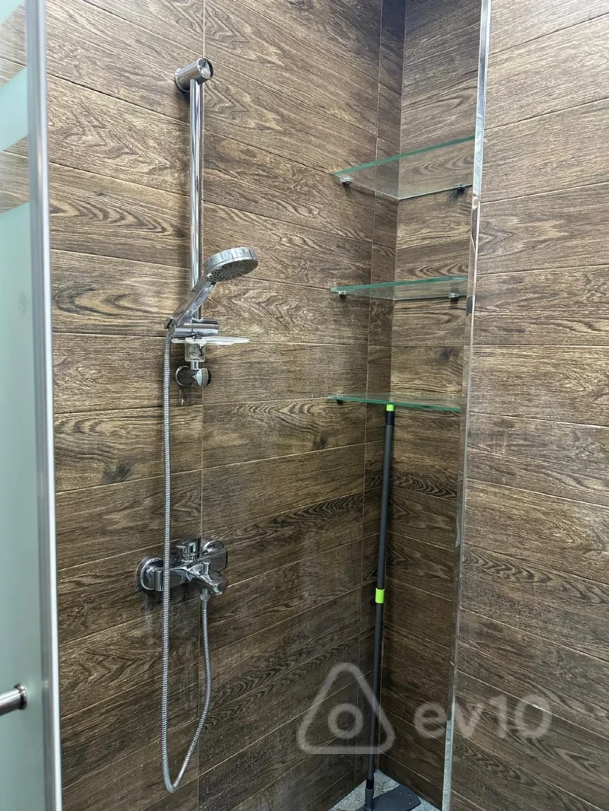 Kirayə verilir 2 otaqlı yeni tikili 64 m²