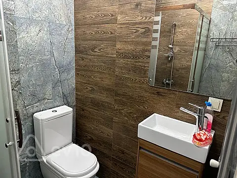 Kirayə verilir 2 otaqlı yeni tikili 64 m²