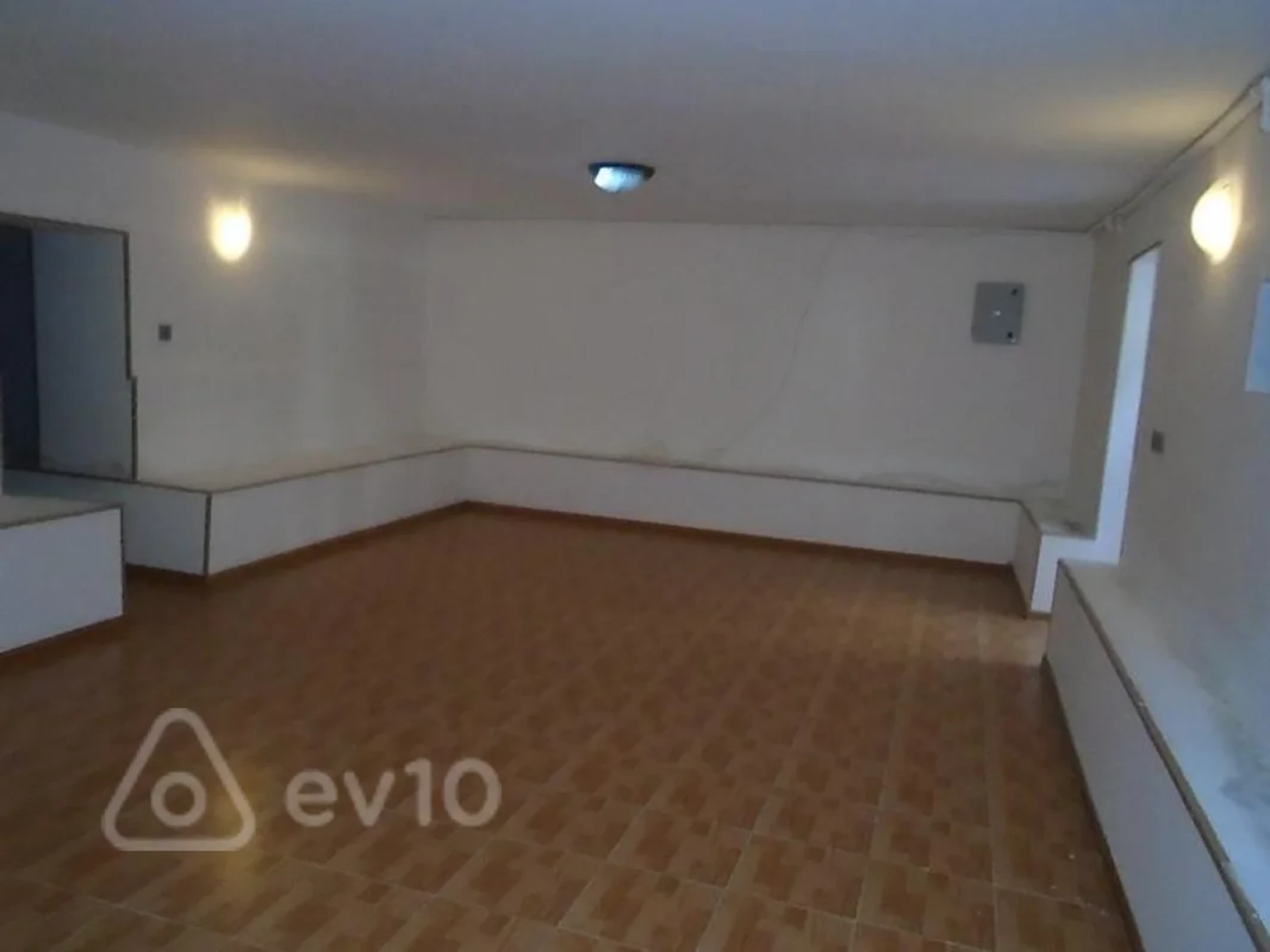 Kirayə verilir mənzil 80 m²