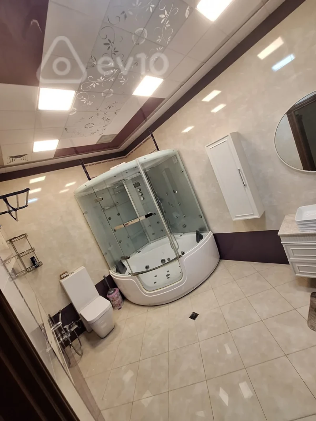 Kirayə verilir 4 otaqlı yeni tikili 258 m²