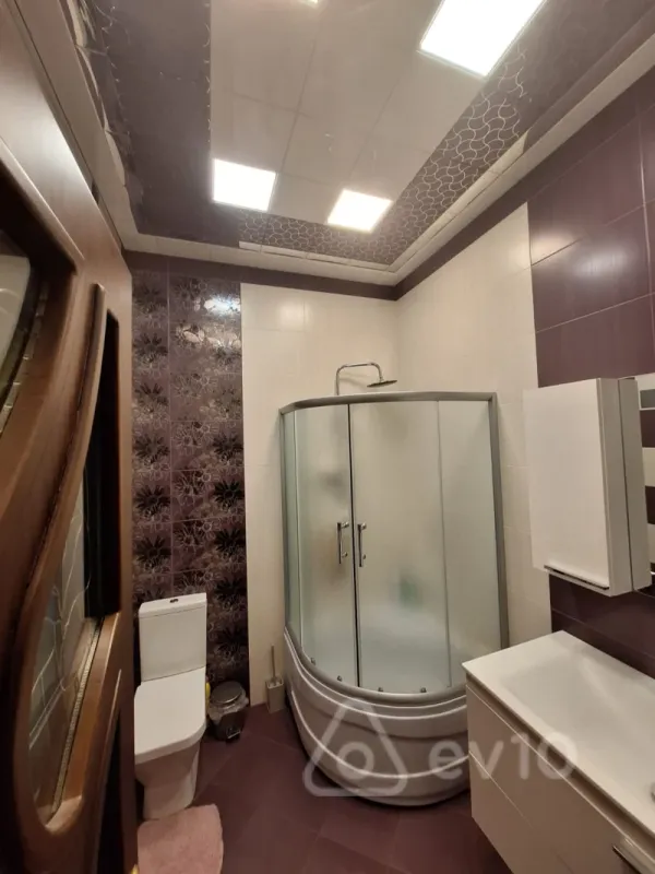 Kirayə verilir 4 otaqlı yeni tikili 258 m²