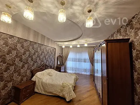 Kirayə verilir 4 otaqlı yeni tikili 258 m²