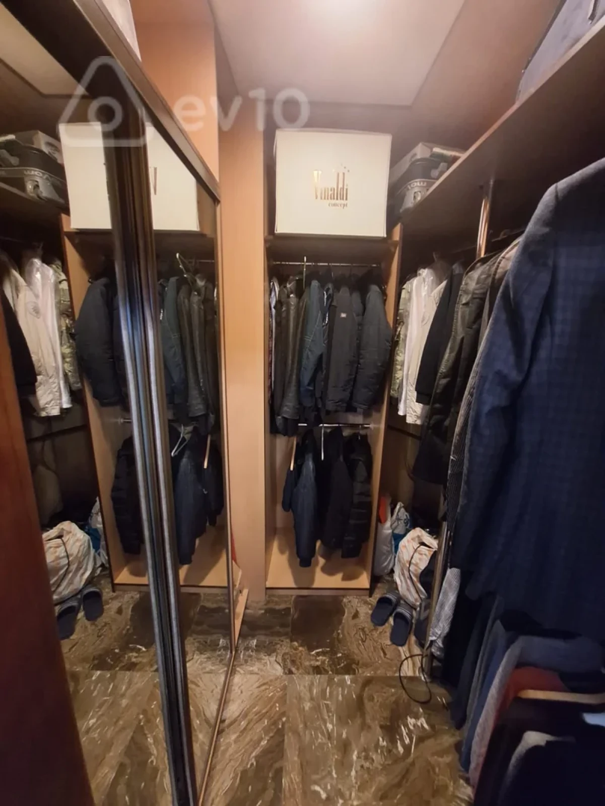 Kirayə verilir 4 otaqlı yeni tikili 258 m²