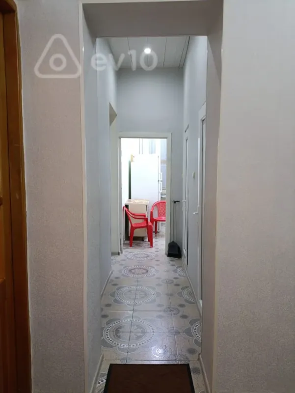 Kirayə verilir 3 otaqlı köhnə tikili 72 m²