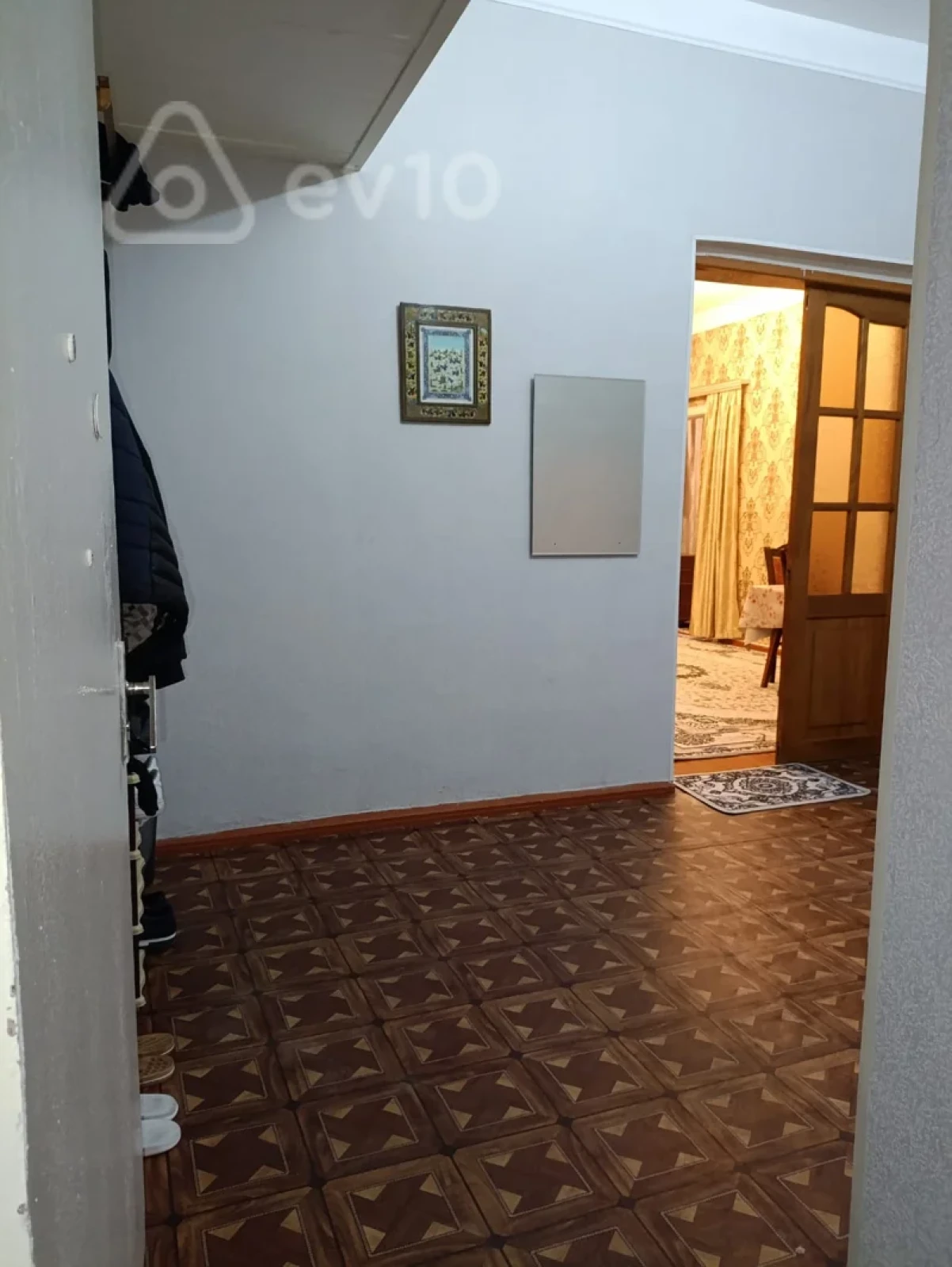 Kirayə verilir 3 otaqlı köhnə tikili 72 m²