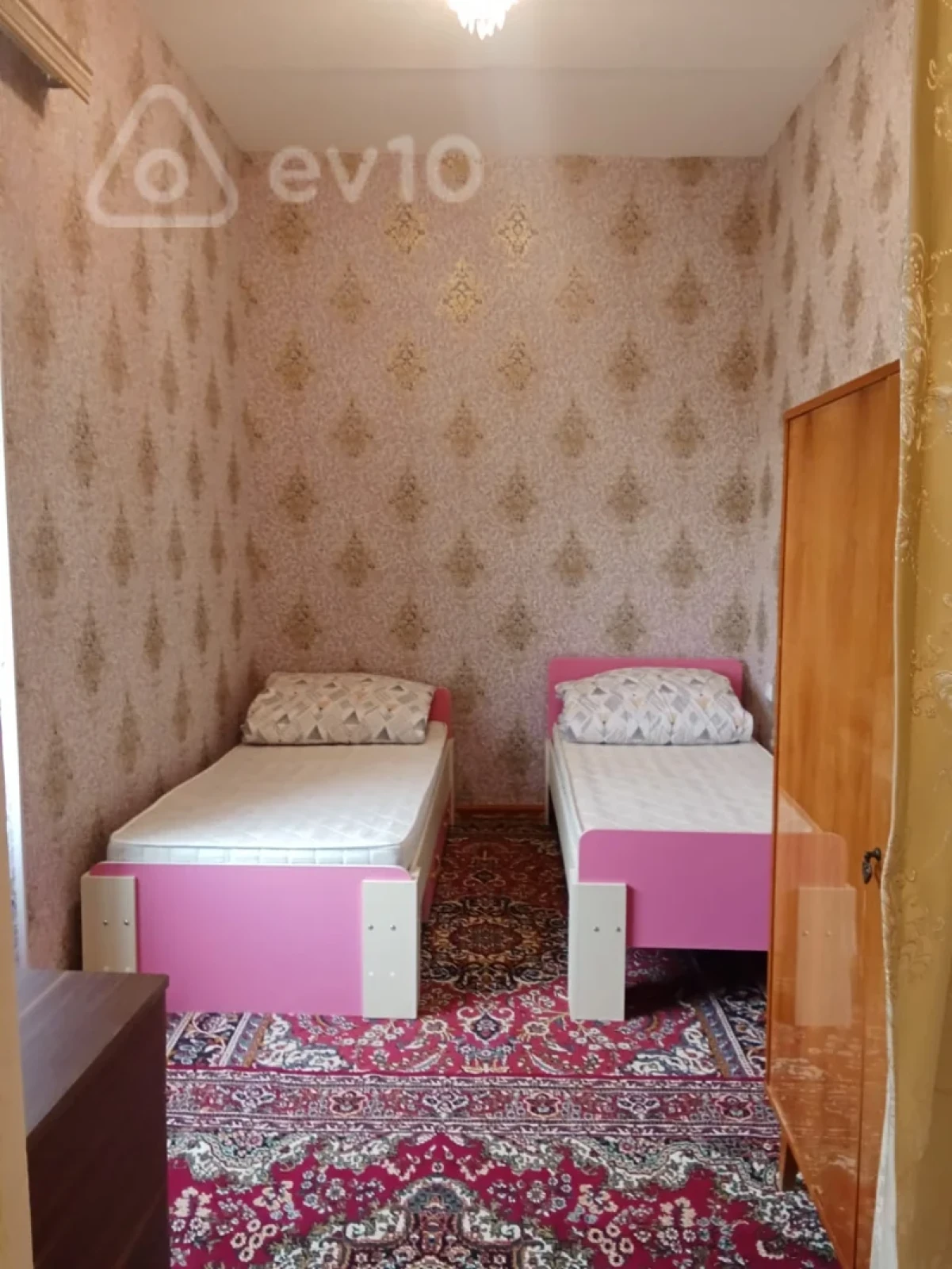 Kirayə verilir 3 otaqlı köhnə tikili 72 m²