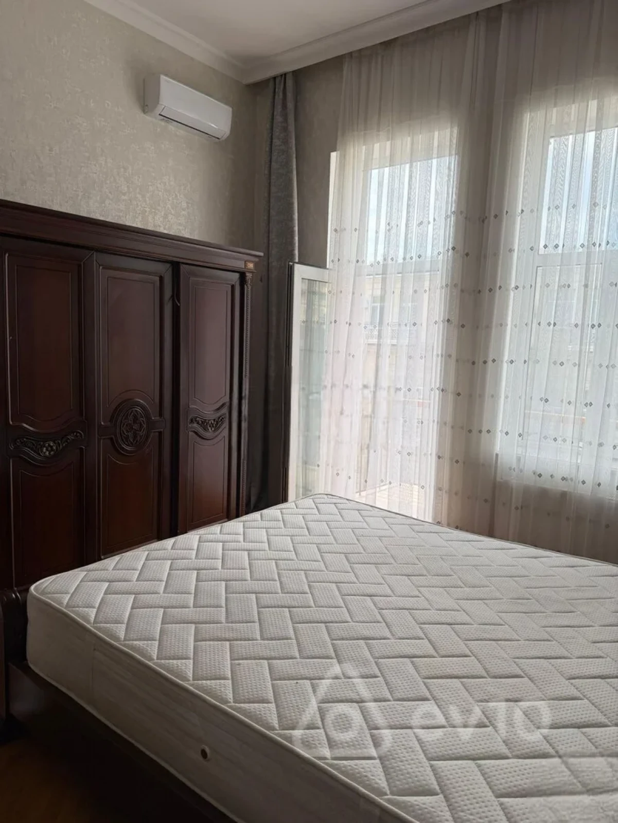 Kirayə verilir 3 otaqlı köhnə tikili 105 m²