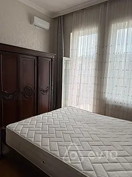 Kirayə verilir 3 otaqlı köhnə tikili 105 m²