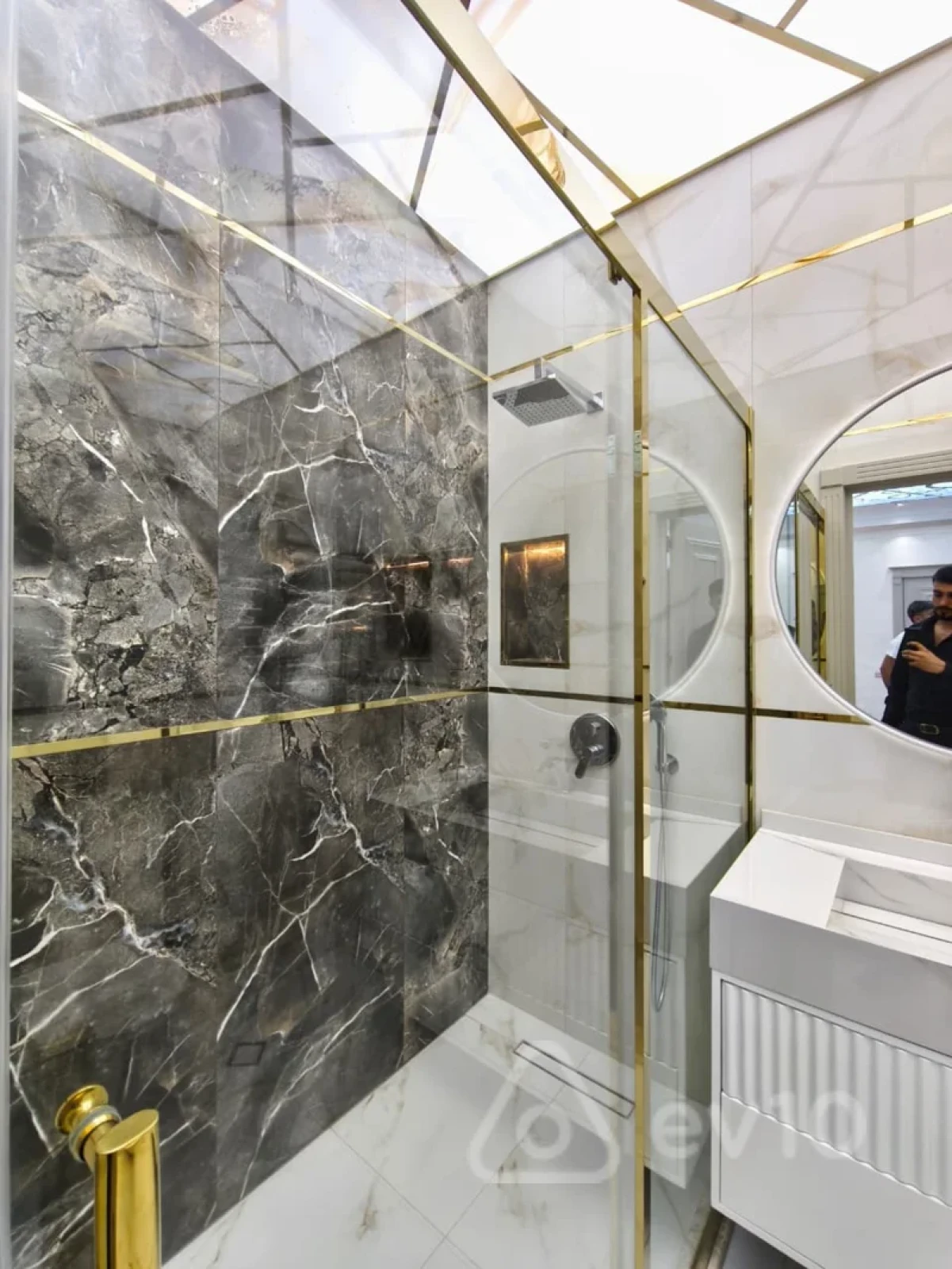 Satılır 2 otaqlı yeni tikili 101 m²