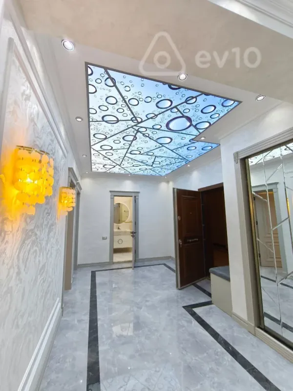 Satılır 2 otaqlı yeni tikili 101 m²