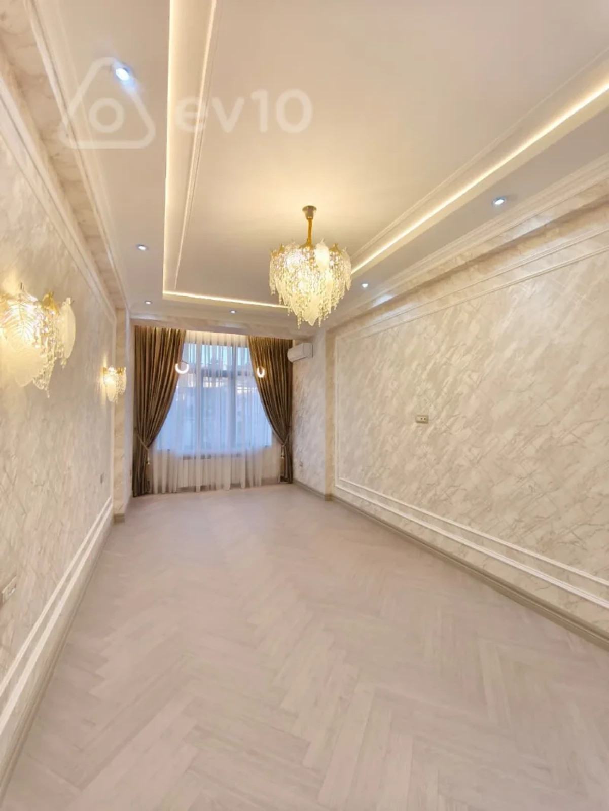 Satılır 2 otaqlı yeni tikili 101 m²