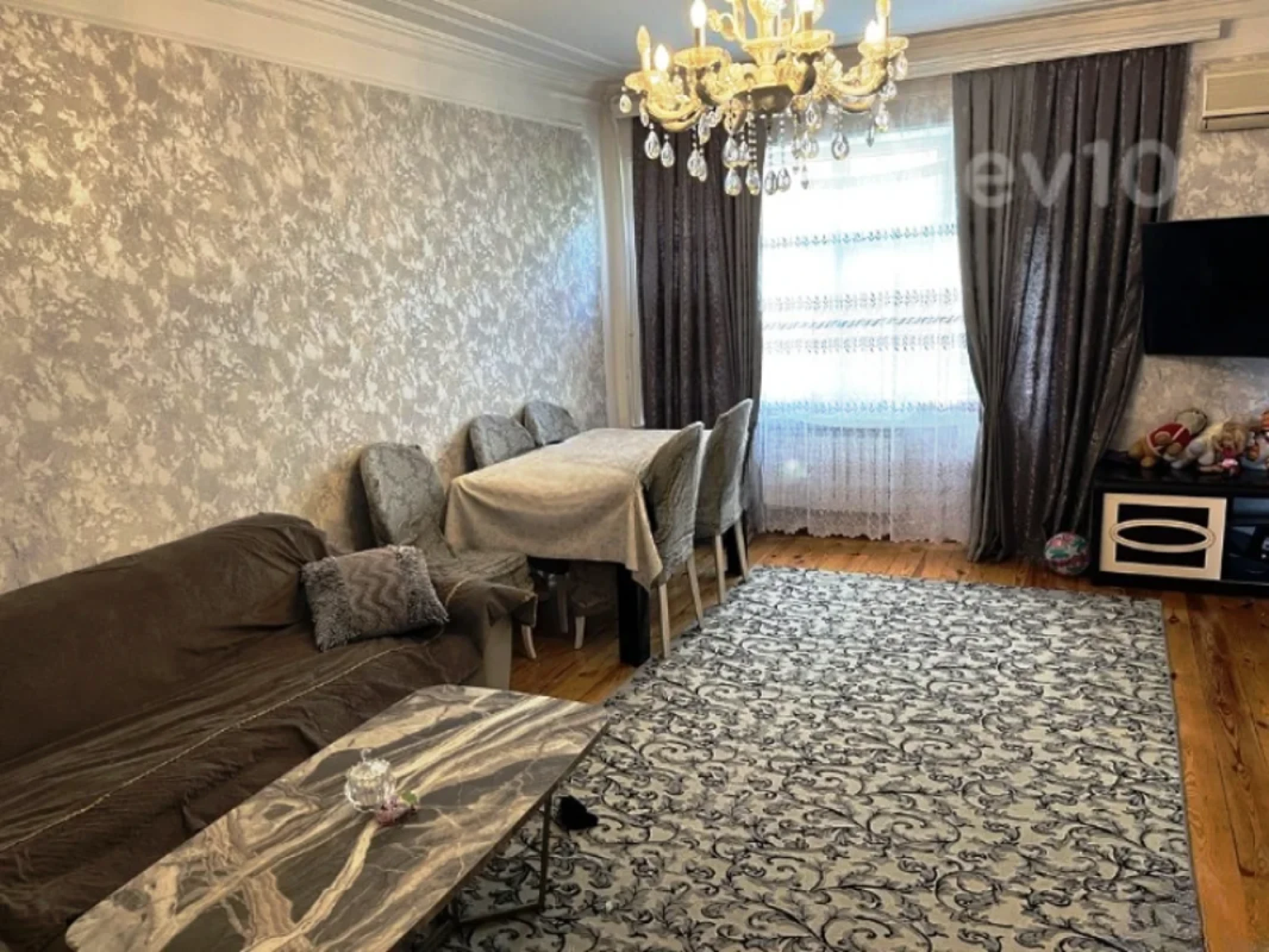 Satılır 3 otaqlı köhnə tikili 70 m²
